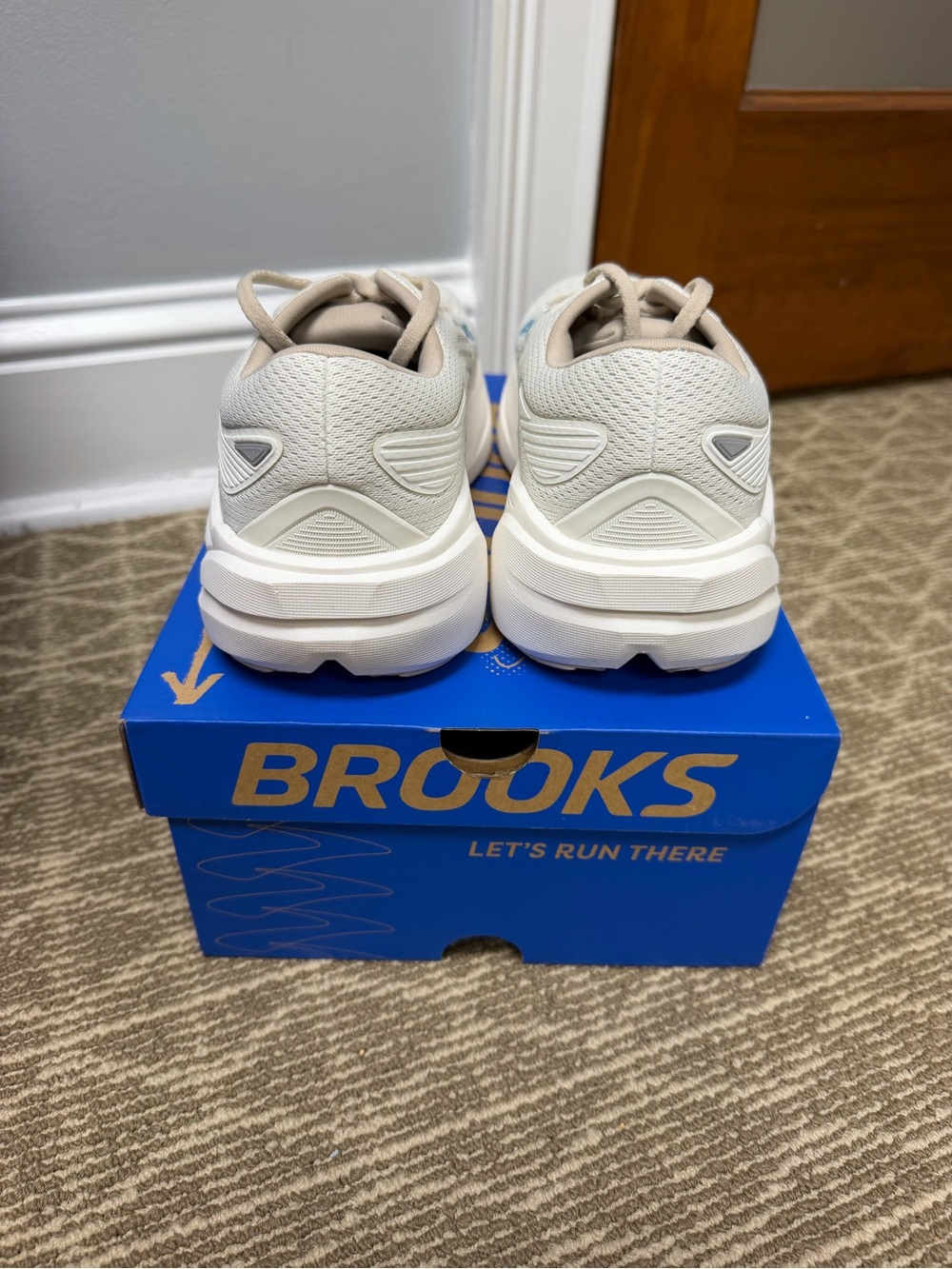 NWT Women's Ghost Max 3 Wide - Picture 4 of 6